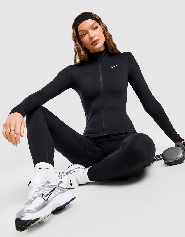 Jakie buty do czarnych spodni sprawdzą się najlepiej? Modne propozycje